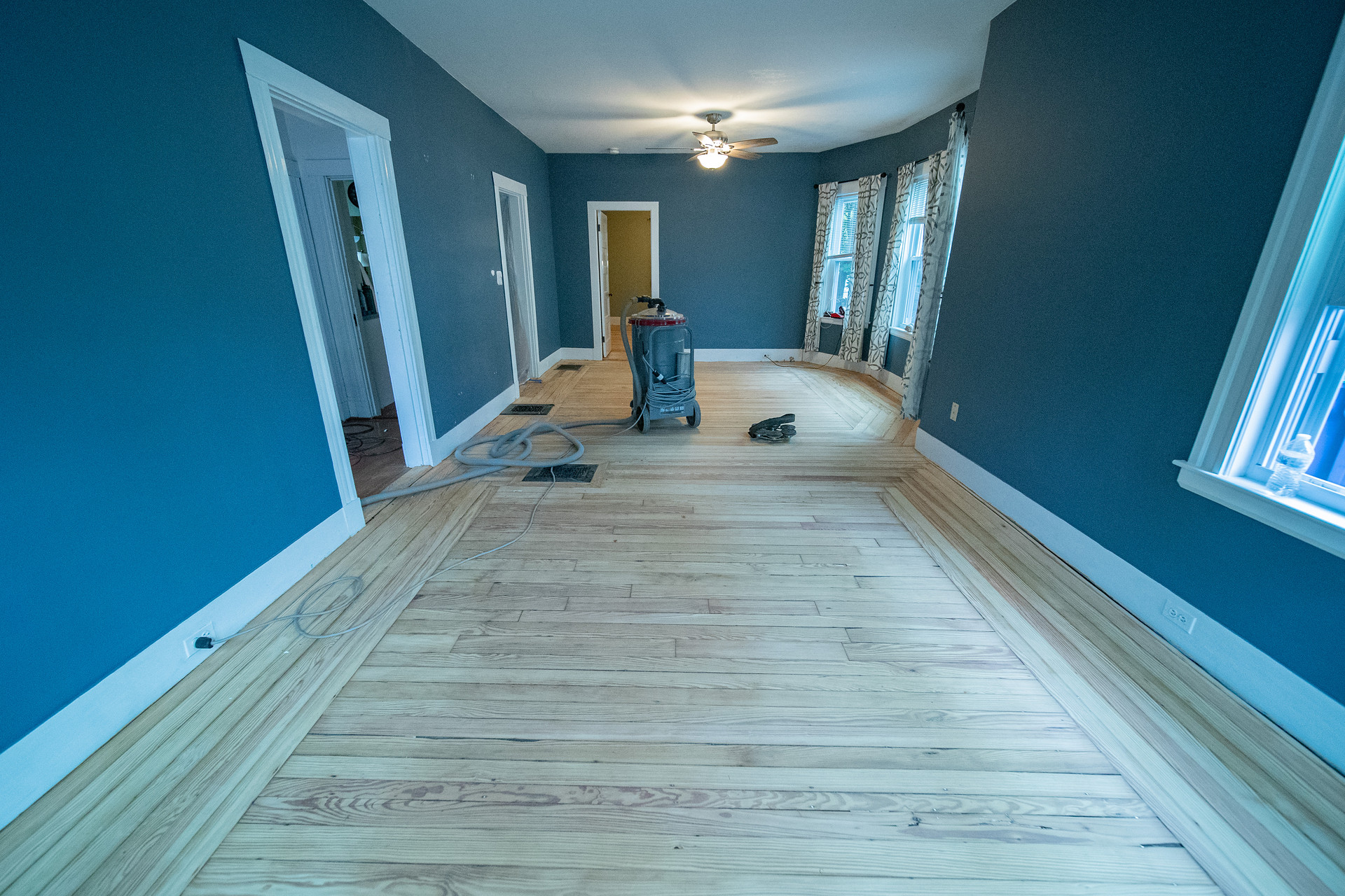 Refinishing in Belmont, photo 4